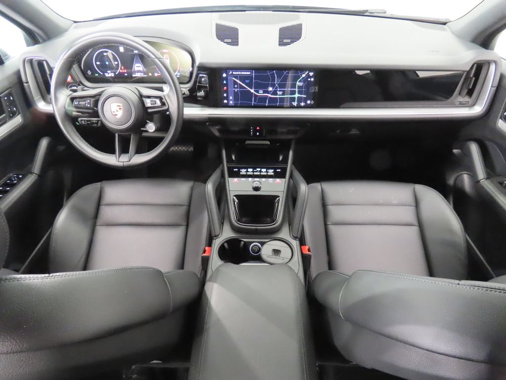 Certified 2024 Porsche Cayenne AWD/4WD image 15