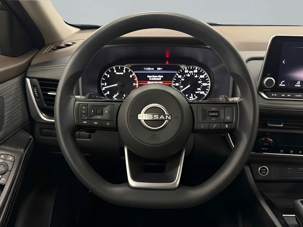 Used 2023 Nissan Rogue SV image 17