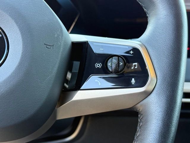 Used 2026 BMW iX xDrive45 image 23