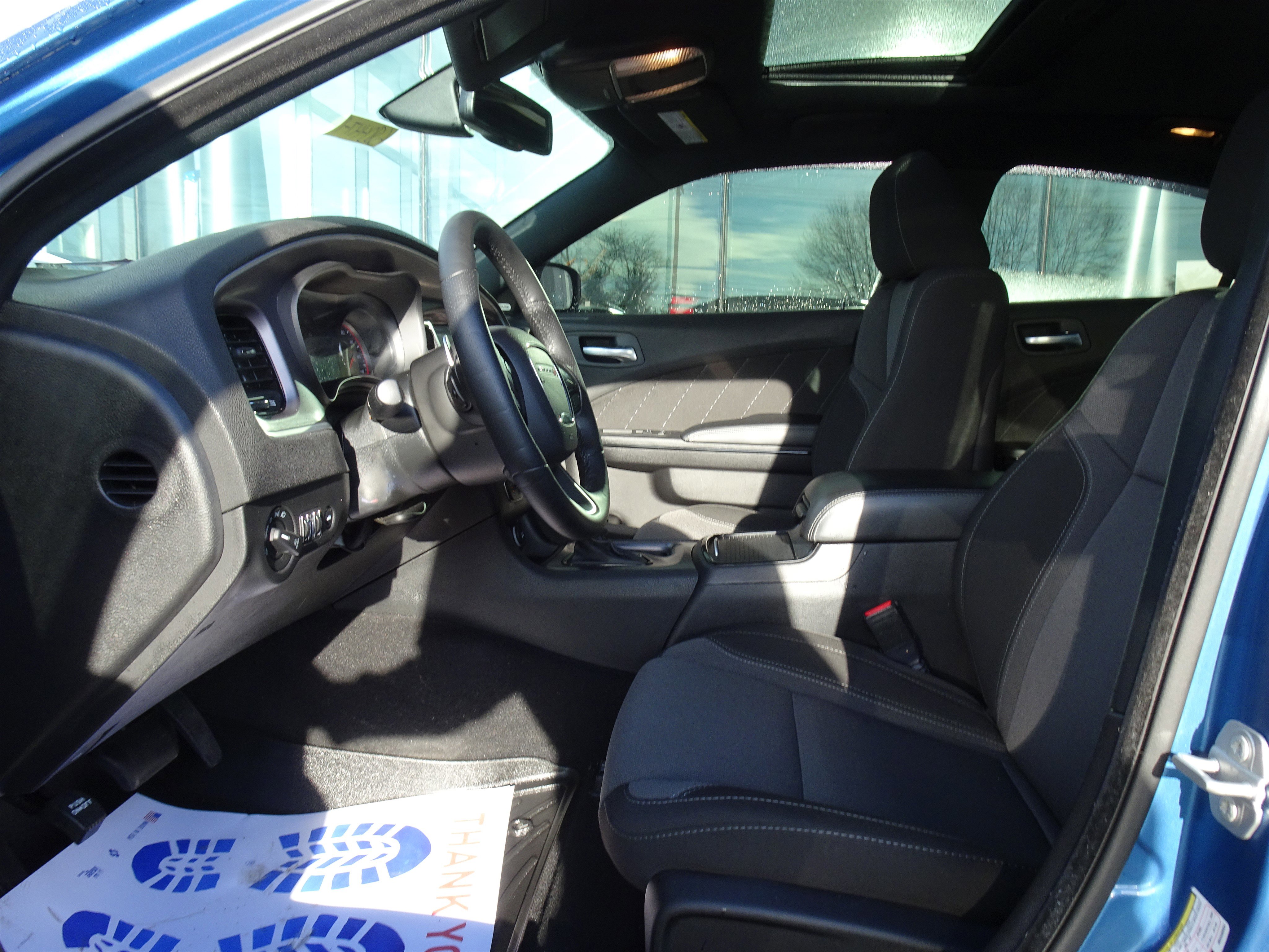 Used 2021 Dodge Charger SXT w/ Blacktop Package image 7
