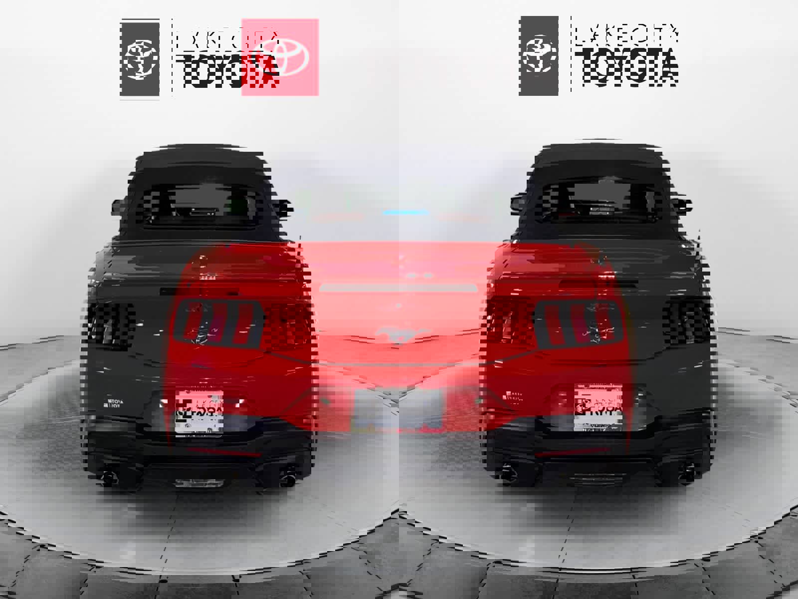 Used 2024 Ford Mustang Premium image 7