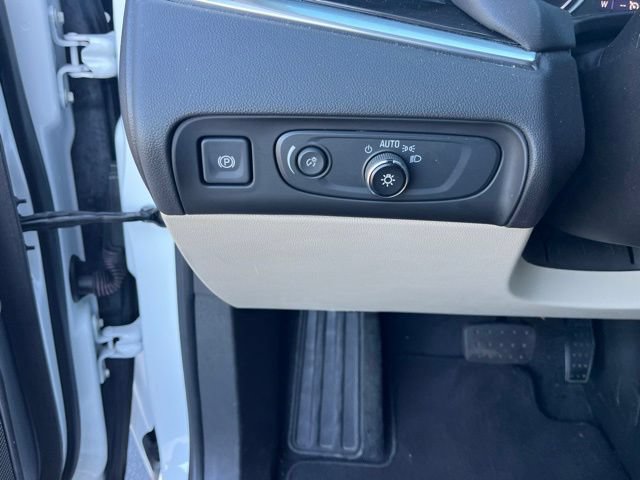 Used 2021 Buick Enclave Essence w/ Sound and Sites Package FWD image 33
