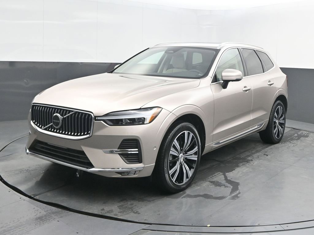 Certified 2023 Volvo XC60 B5 Plus image 1