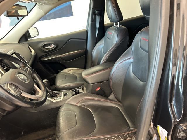 Used 2014 Jeep Cherokee Trailhawk w/ Leather Interior Group image 13