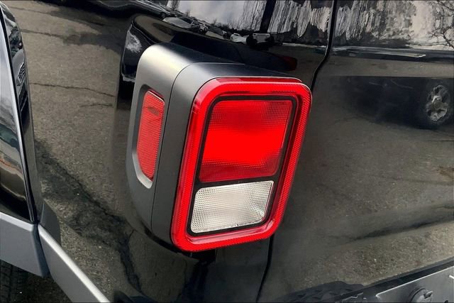 Used 2022 Jeep Gladiator Sport image 24