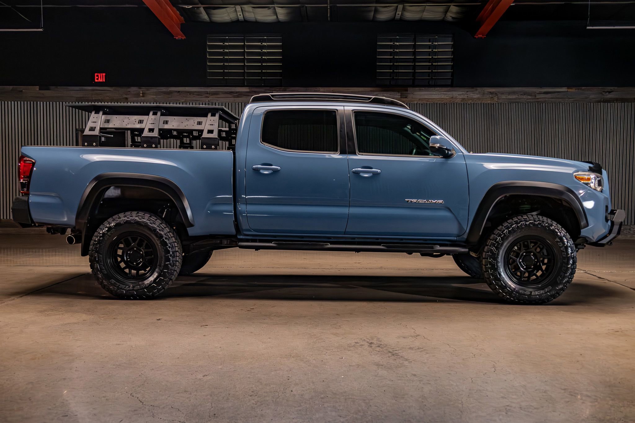 Used 2019 Toyota Tacoma TRD Off-Road w/ Technology Package image 11