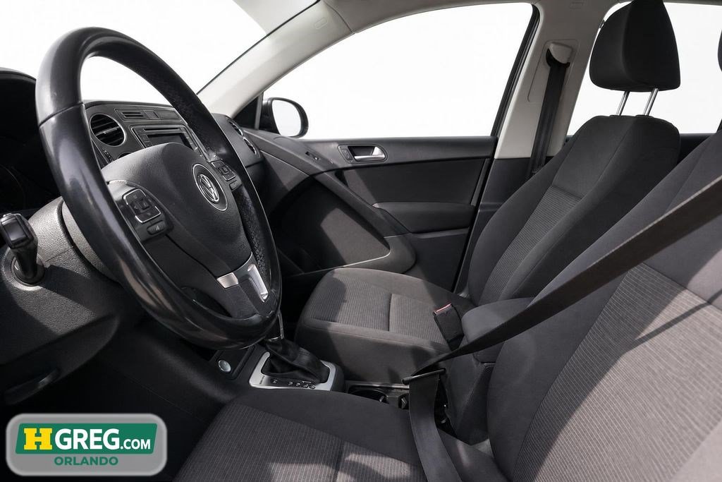 Used 2018 Volkswagen Tiguan Limited w/ Premium Package AWD/4WD image 6