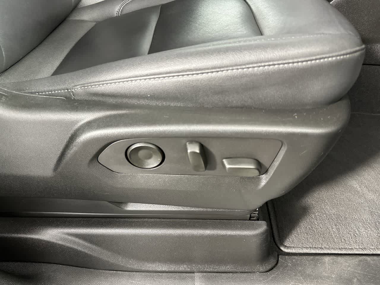 Used 2023 Chevrolet Tahoe LT AWD/4WD image 31