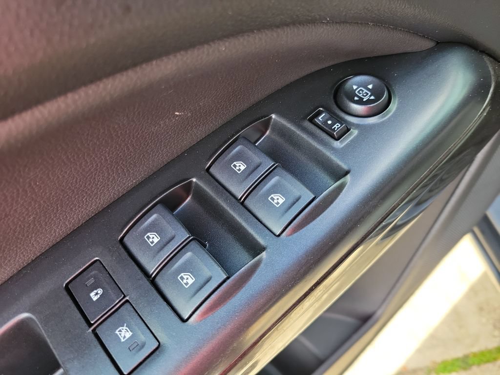 Used 2018 GMC Canyon SLE w/ Trailering Package RWD image 13