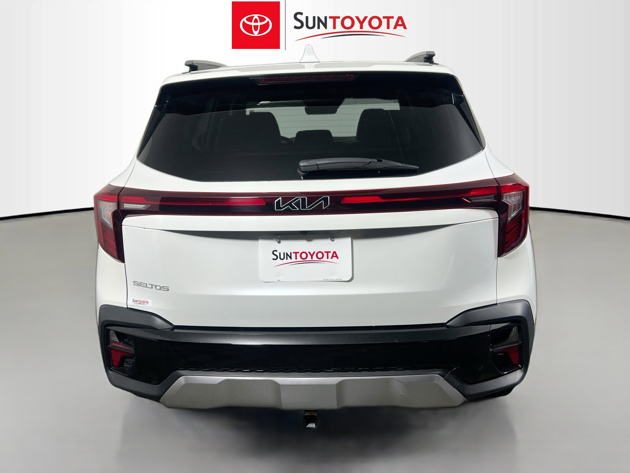 Used 2024 Kia Seltos EX image 5