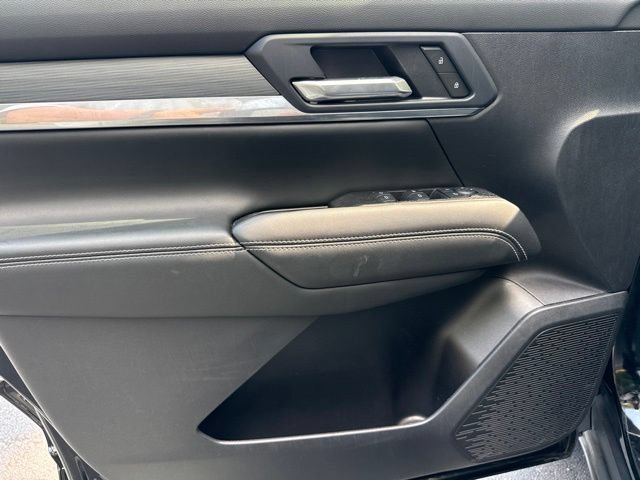 Used 2025 GMC Terrain Elevation AWD/4WD image 9