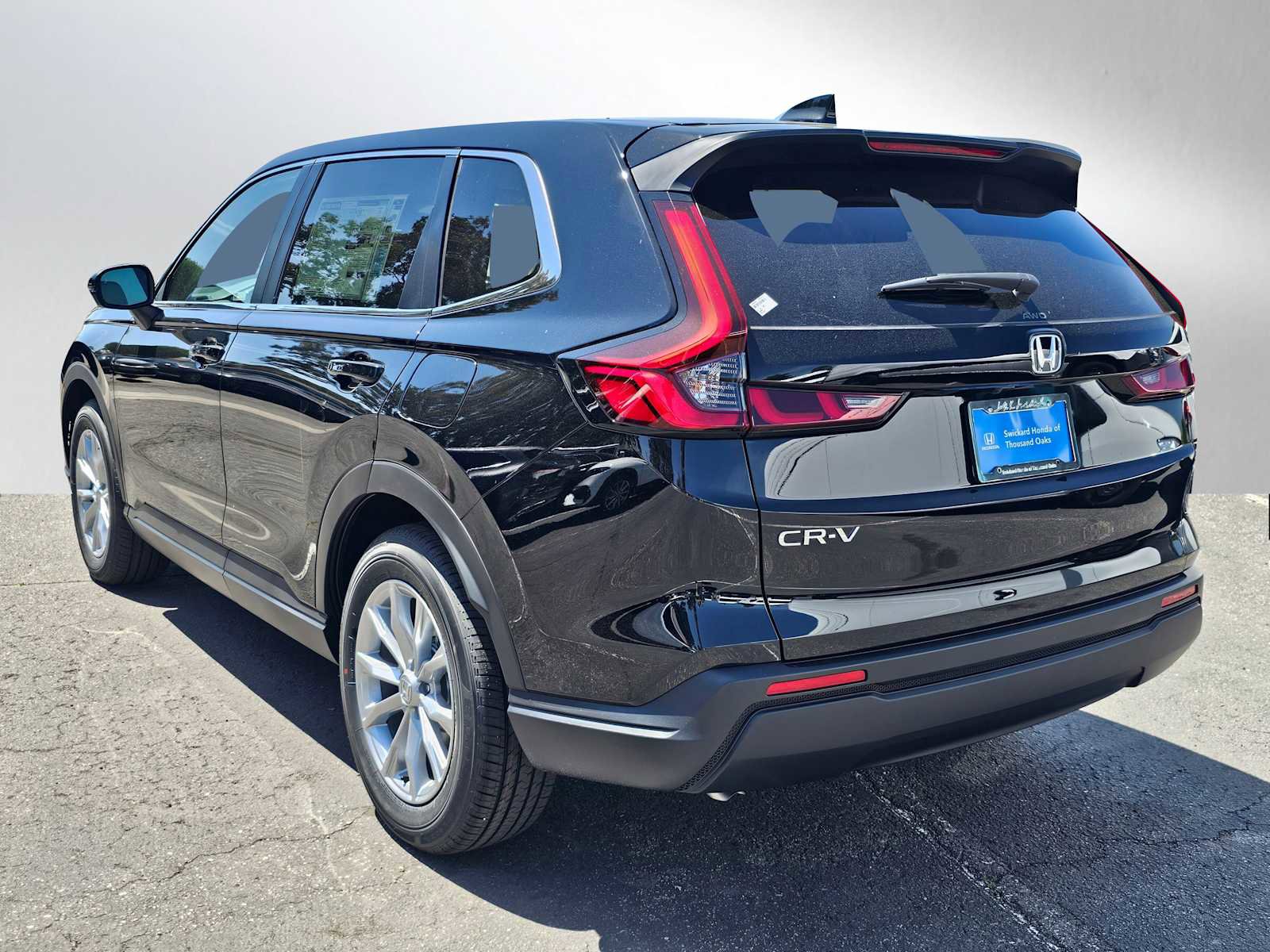 Used 2025 Honda CR-V EX image 3
