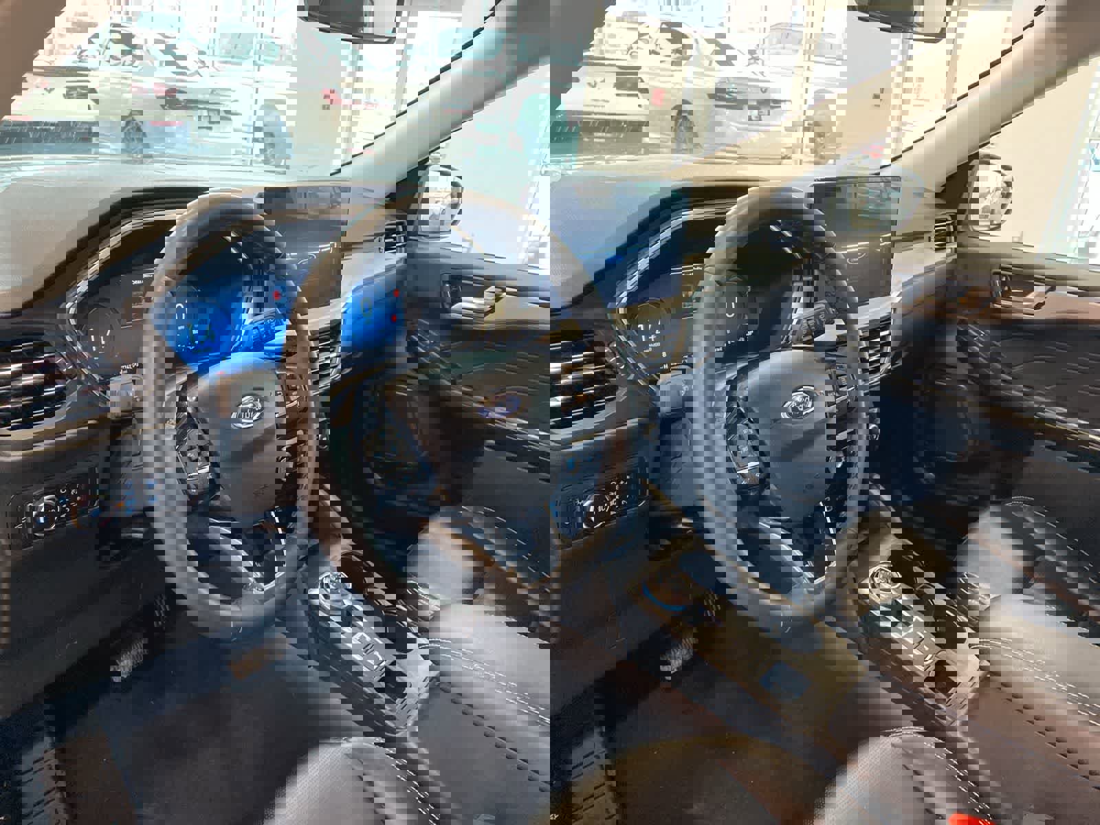 Used 2023 Ford Escape Platinum image 10