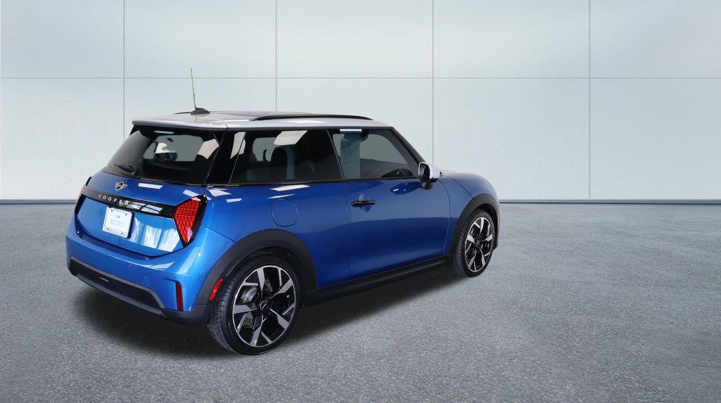 Used 2025 MINI Cooper S FWD image 8