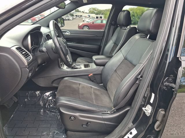 Used 2019 Jeep Grand Cherokee Laredo AWD/4WD image 14
