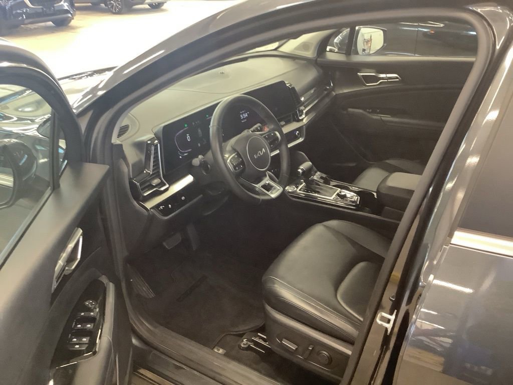 Used 2023 Kia Sportage EX FWD image 12