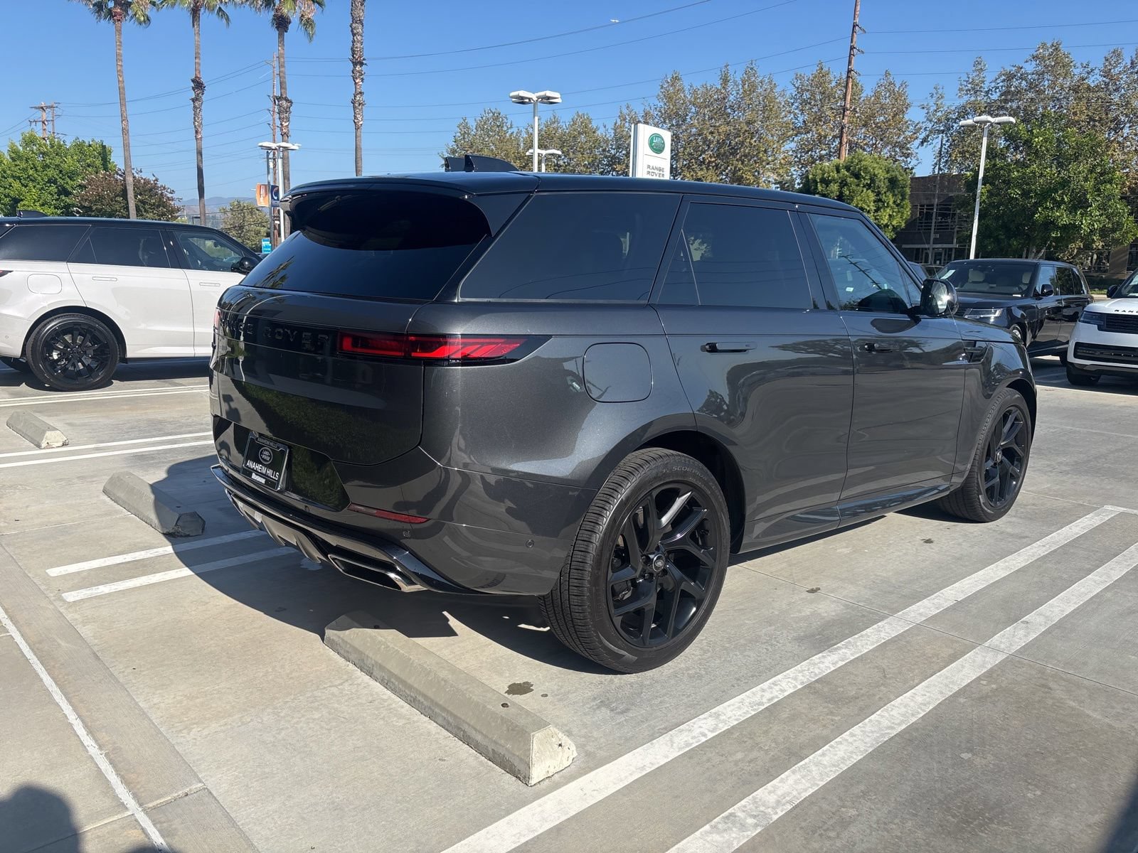 Certified 2024 Land Rover Range Rover Sport Dynamic SE AWD/4WD image 3
