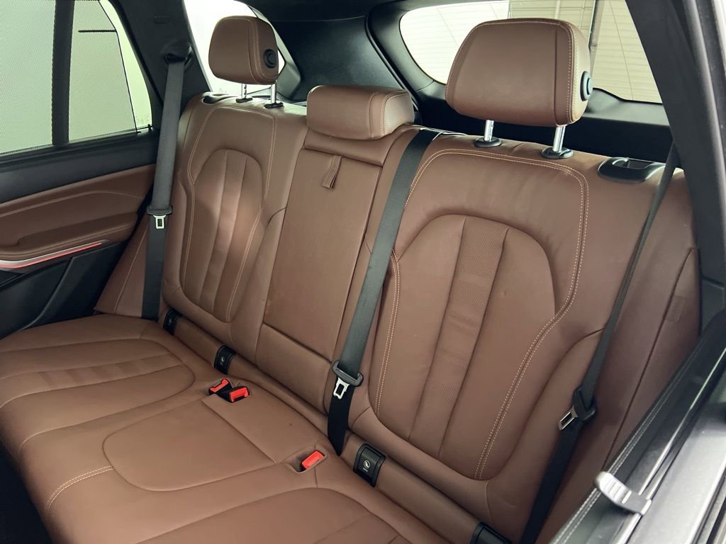 Certified 2022 BMW X5 xDrive40i w/ M Sport Package image 4