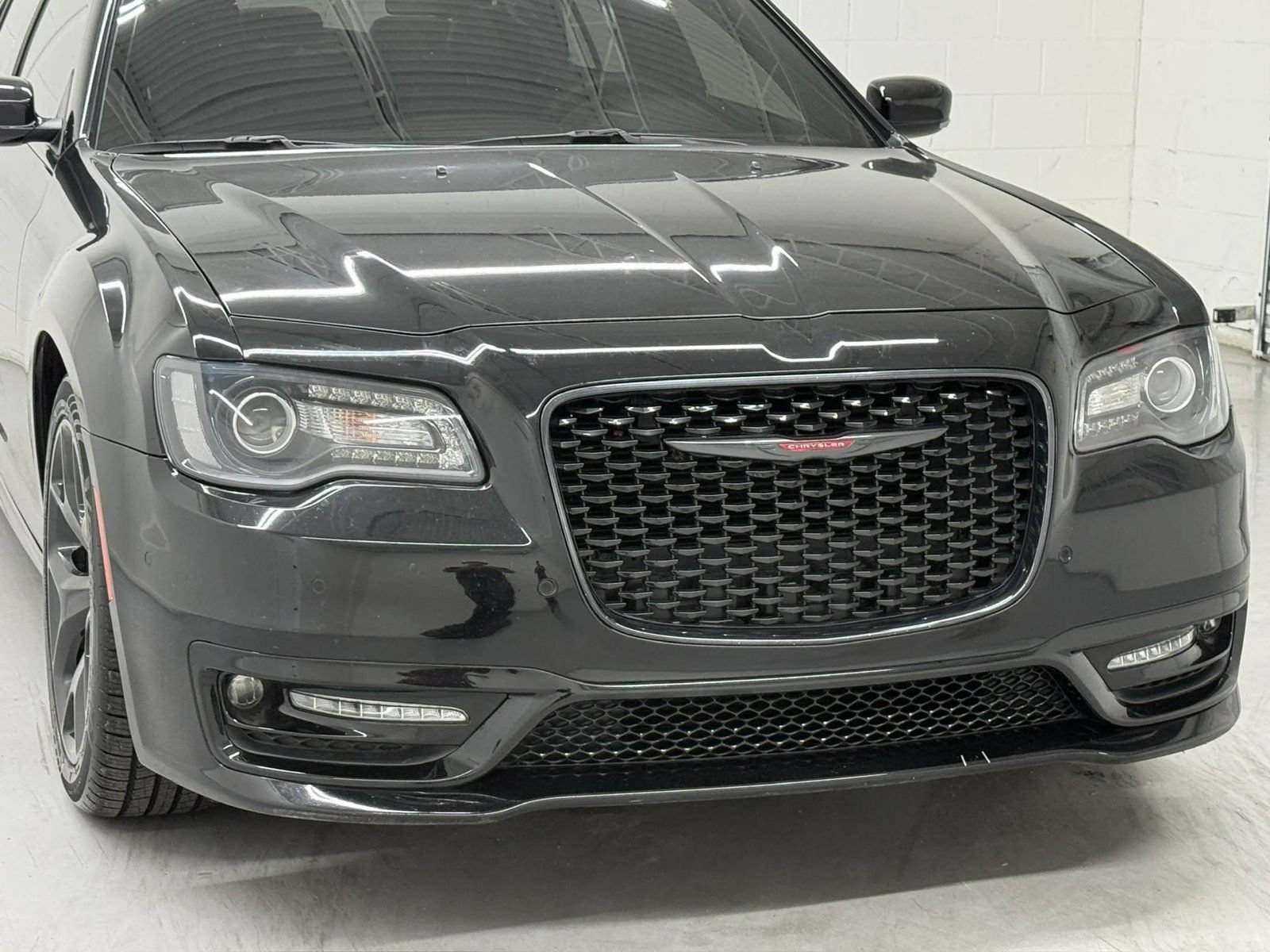 Used 2022 Chrysler 300 S RWD image 35