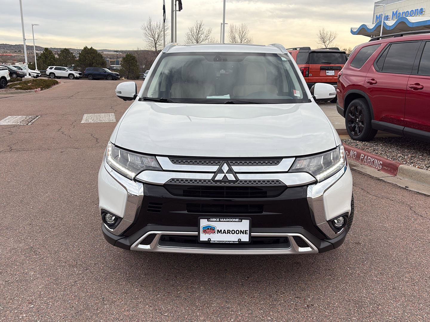 Used 2019 Mitsubishi Outlander GT image 2