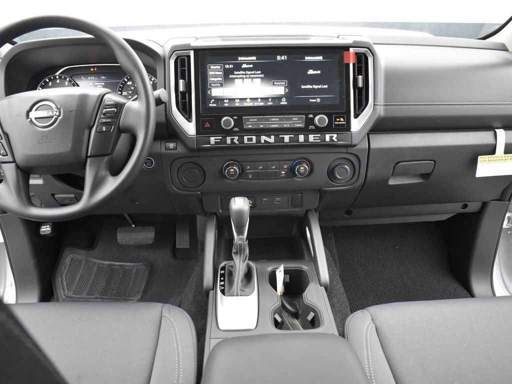 Certified 2025 Nissan Frontier SV image 10
