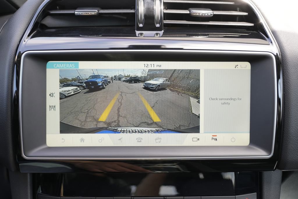 Used 2019 Jaguar F-PACE Premium image 57