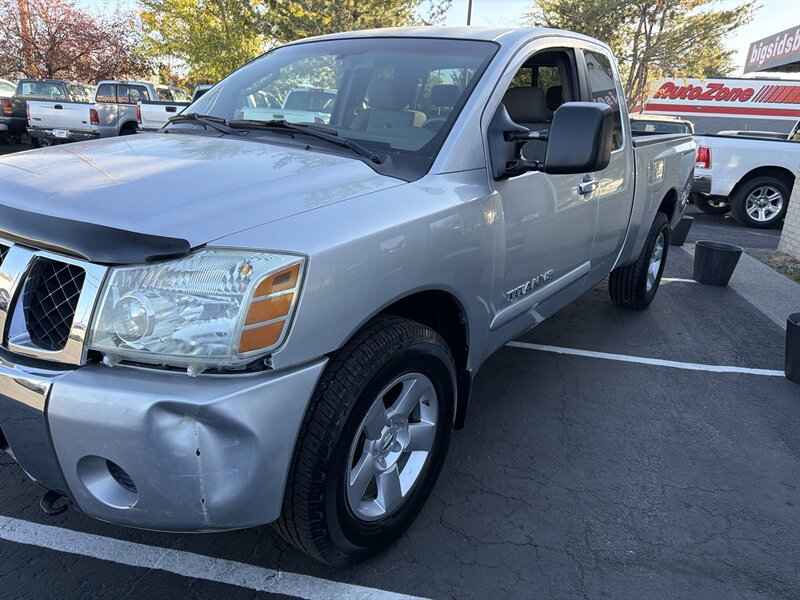 Used 2006 Nissan Titan SE AWD/4WD image 13