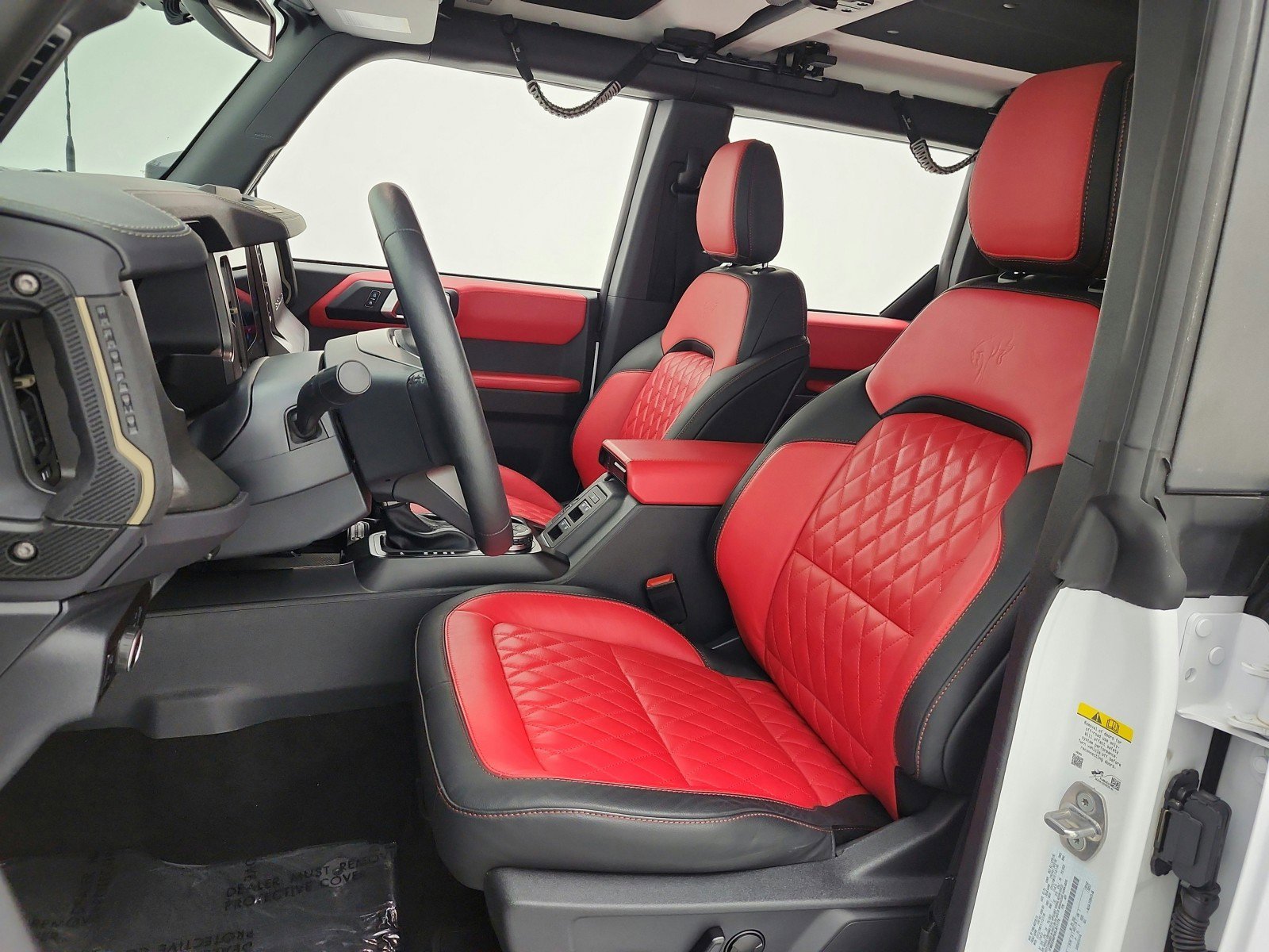 Used 2025 Ford Bronco Badlands image 10