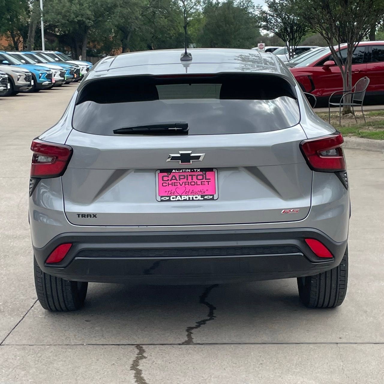 Used 2025 Chevrolet Trax RS w/ Sunroof Package FWD image 5