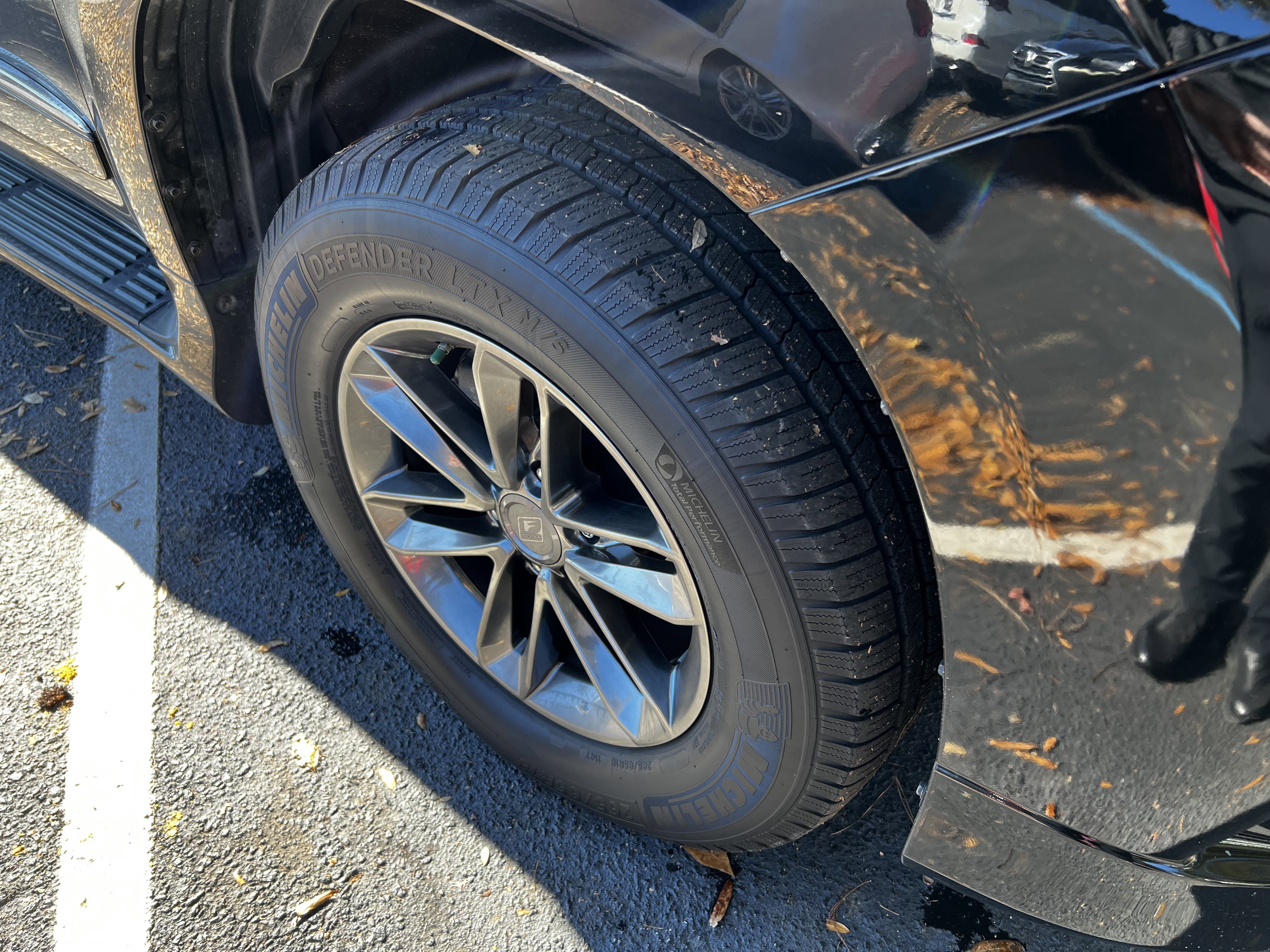 Used 2016 Lexus GX 460 image 11