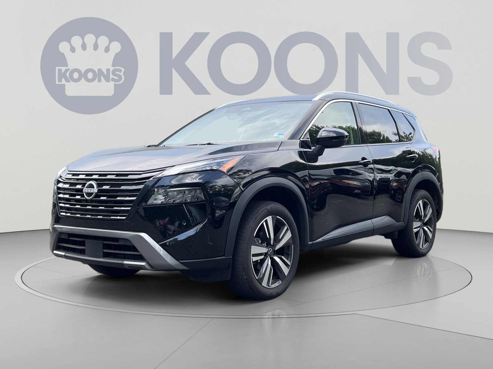 Used 2026 Nissan Rogue SL FWD image 1