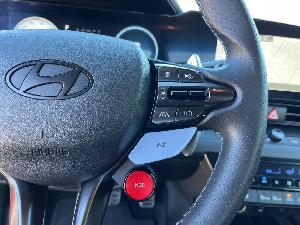 Certified 2025 Hyundai Elantra N image 18