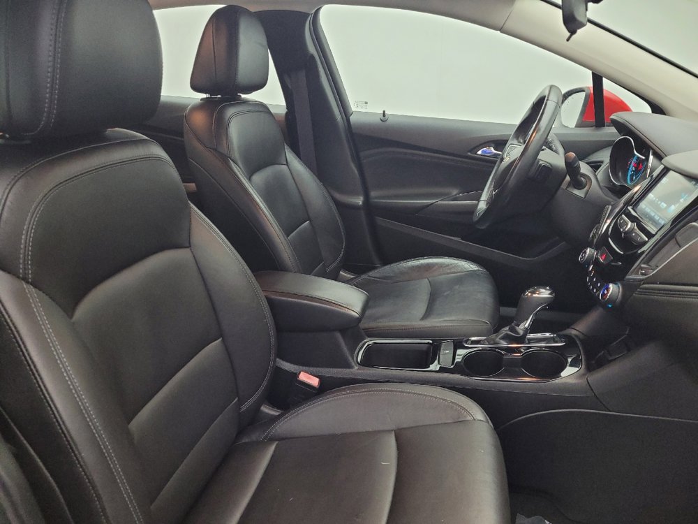 Used 2017 Chevrolet Cruze Premier image 21