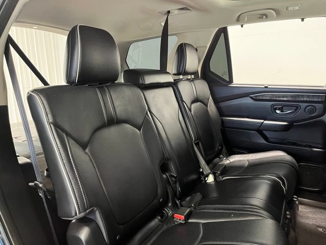 Used 2023 Honda Pilot Elite image 14