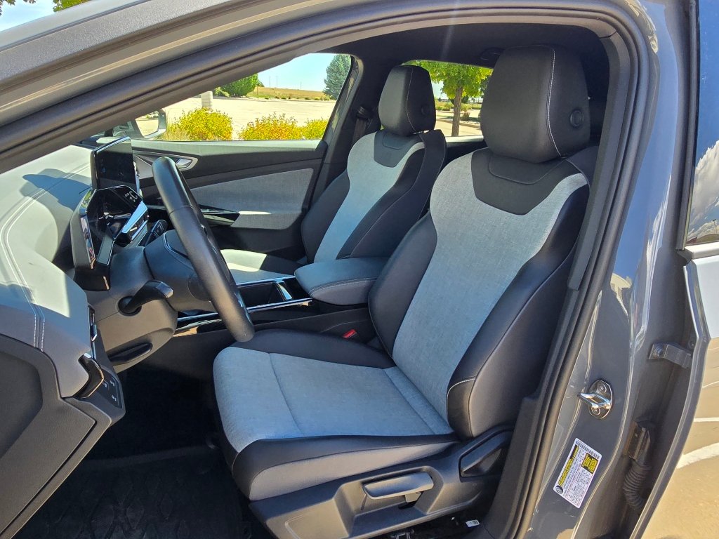 Used 2024 Volkswagen ID.4 2WD image 13