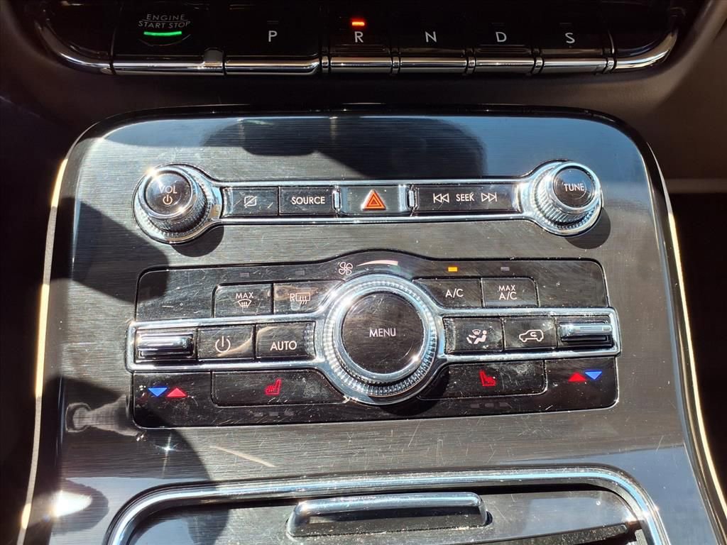 Used 2023 Lincoln Nautilus Standard w/ Premium Package image 12