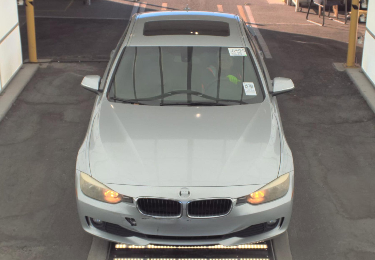 Used 2013 BMW 320i Sedan image 6