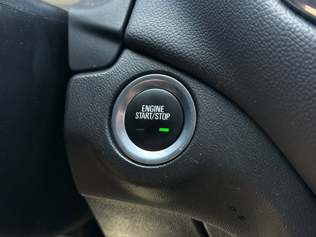 Used 2020 Chevrolet Equinox LT FWD image 8
