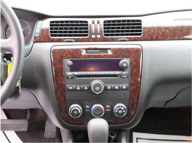 Used 2015 Chevrolet Impala Limited LS image 23