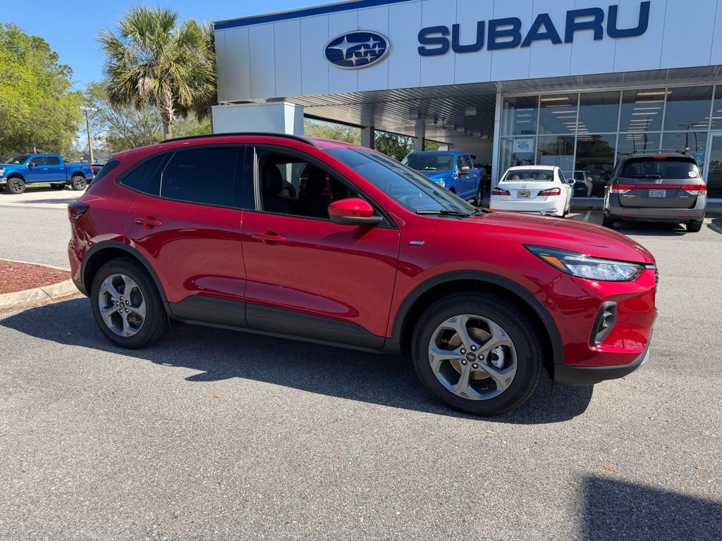 Used 2026 Ford Escape ST-Line Select w/ Tech Pack #1 AWD/4WD image 1