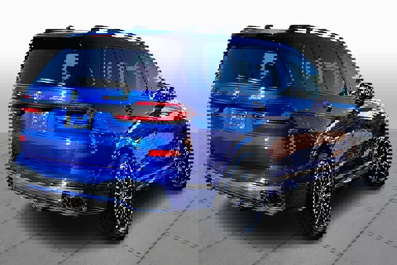 Used 2026 BMW X7 M60i image 13