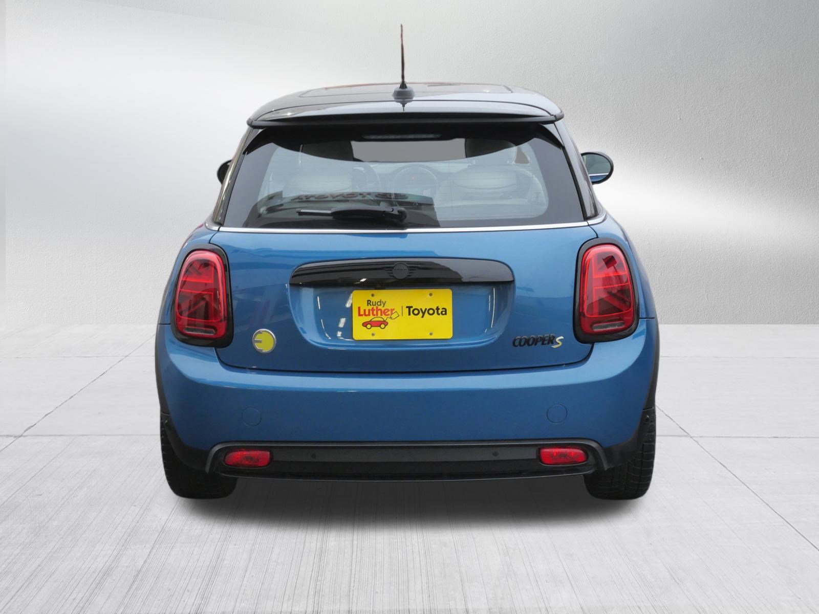 Used 2023 MINI Cooper SE image 6