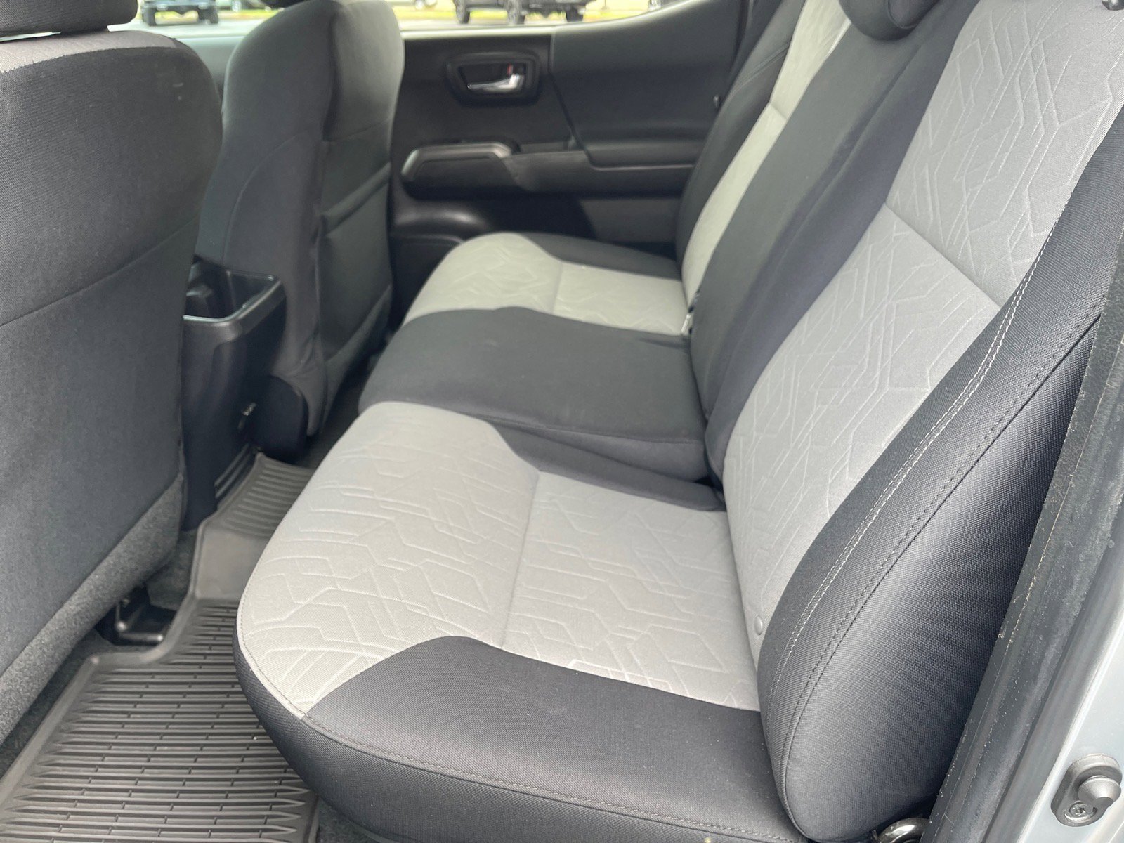 Used 2022 Toyota Tacoma TRD Off-Road w/ Technology Package image 12