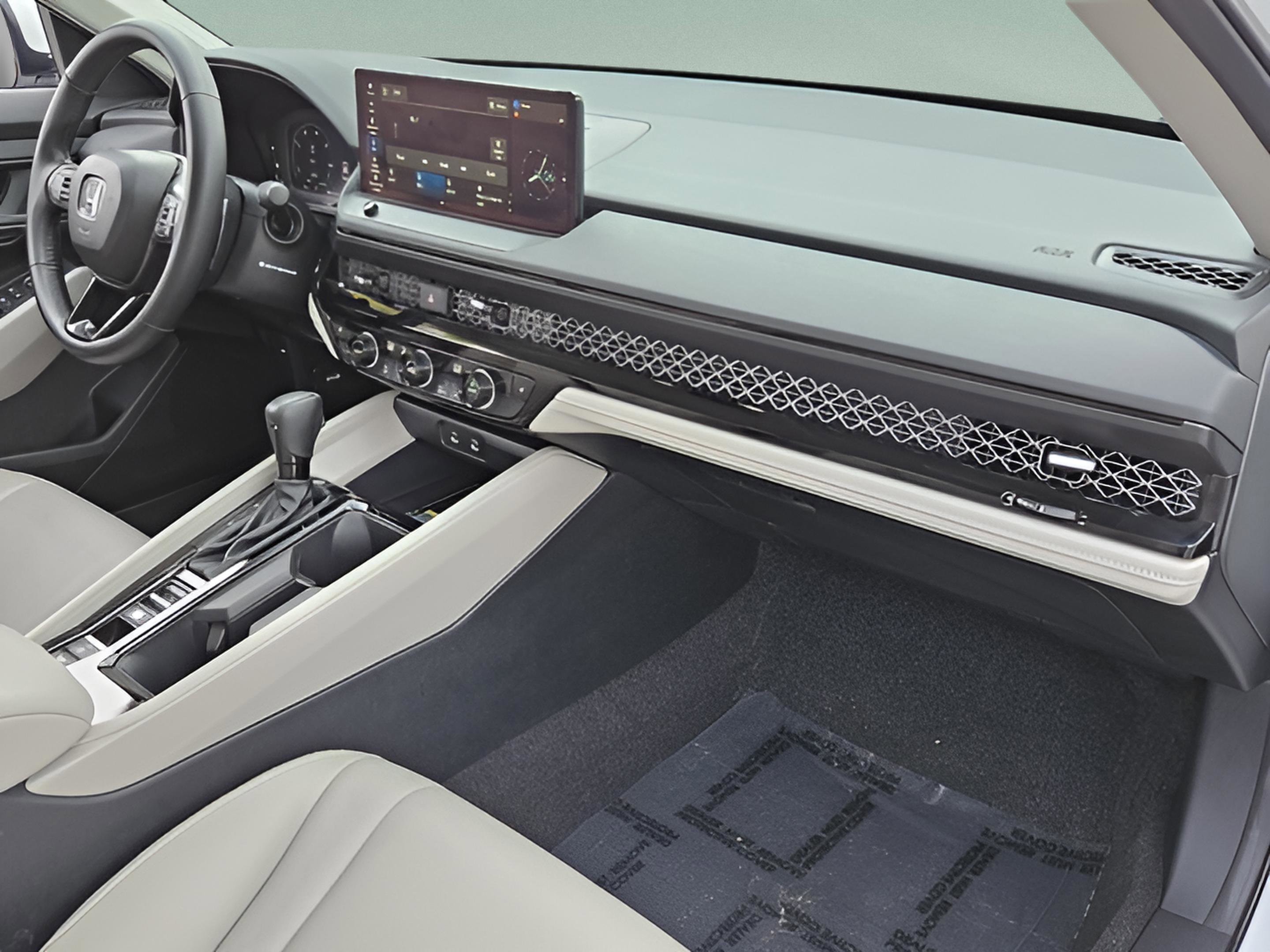 Certified 2025 Honda Accord EX-L image 16