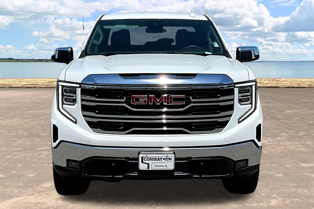 Used 2025 GMC Sierra 1500 SLT AWD/4WD image 2