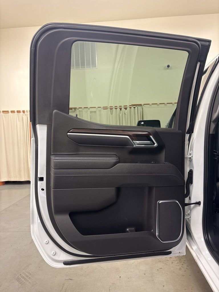 Used 2025 GMC Sierra 1500 SLT image 23