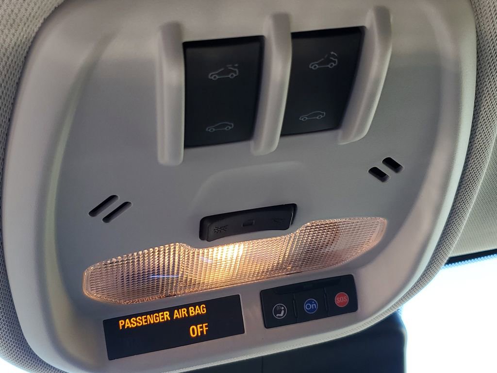 Used 2025 Chevrolet Trax ACTIV w/ Sunroof Package image 26