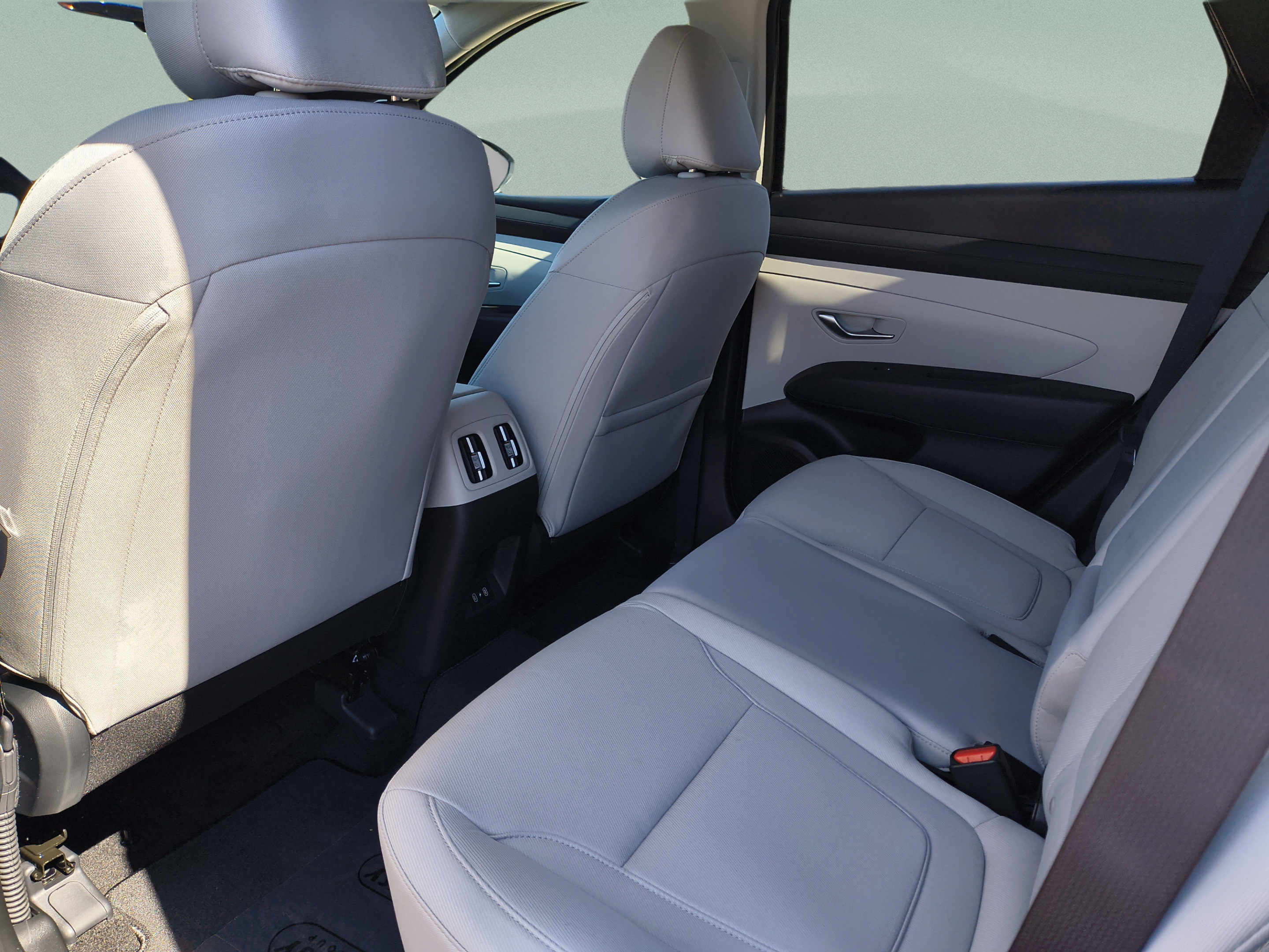 New 2026 Hyundai Tucson SEL FWD image 14