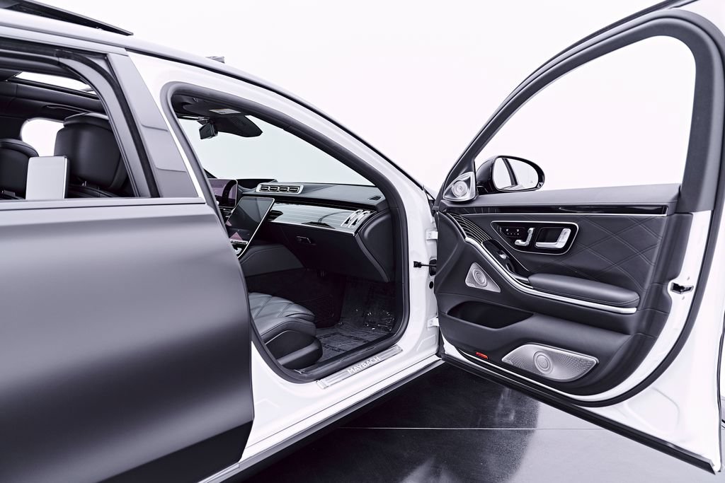 Used 2023 Mercedes-Benz Maybach S 580 4MATIC image 30