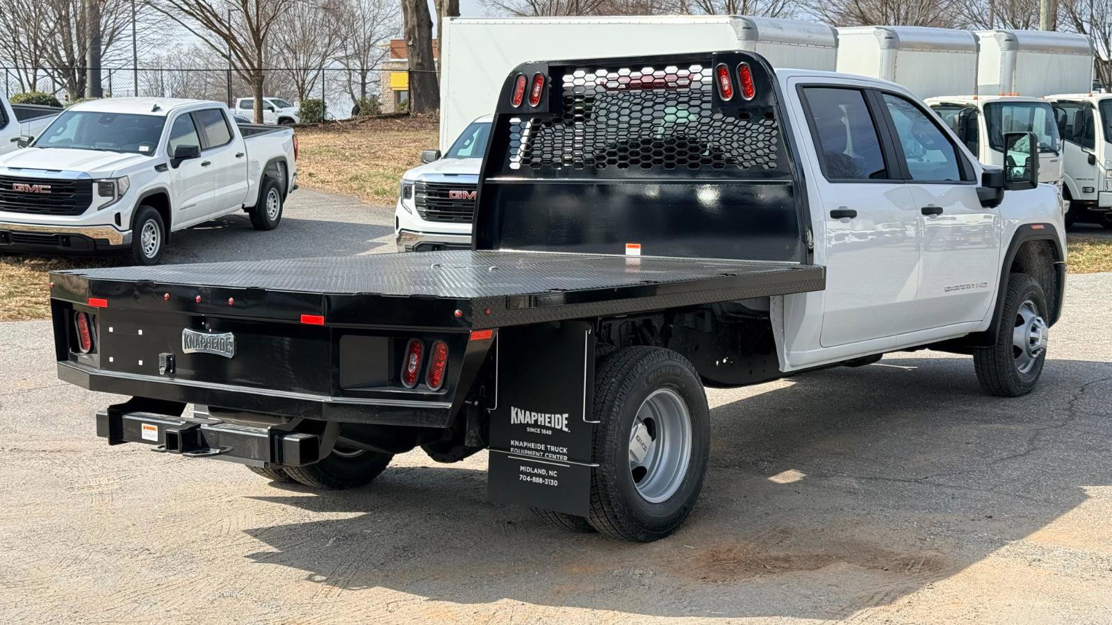 New 2026 GMC Sierra 3500 Pro w/ Convenience Package image 4